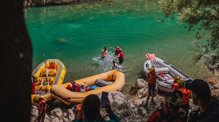 SPRING RAFTING WEEKEND ON THE TARA RIVER – ONLY 100 € PER PERSON